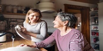 La branche de l’aide à domicile adapte le dispositif de promotion par l’alternance